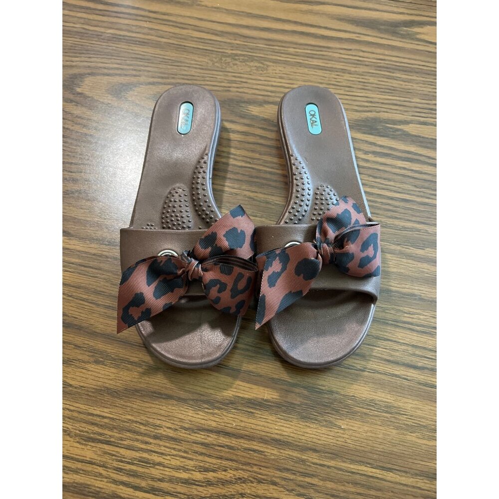 Oka b. Madison brown rubber slide leopard print bow size Large